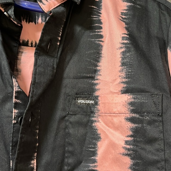 Volcom Button Up - Picture 2 of 2